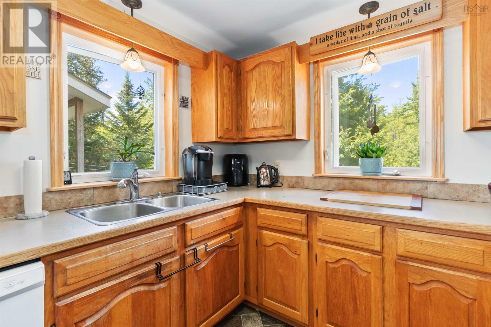 187 Hartz Point Road, Shelburne, Nova Scotia  B0T 1W0 - Photo 19 - 202613012