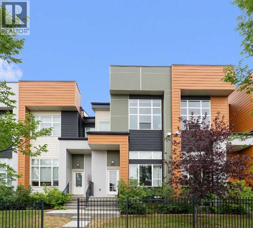205, 1530 Bayside Avenue SW, Airdrie, Alberta