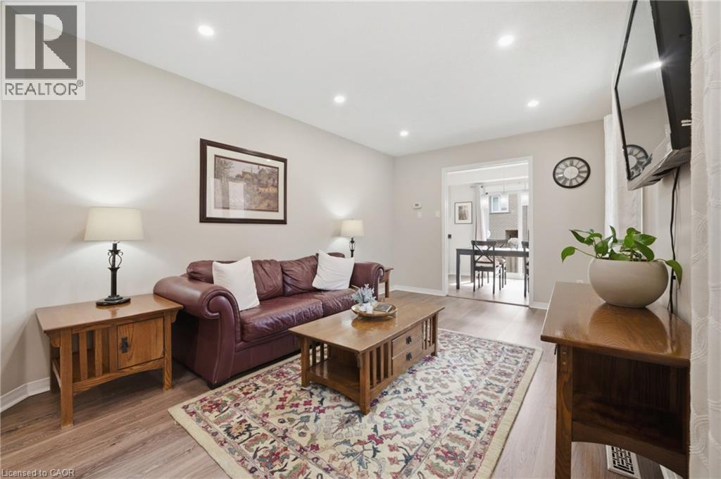 51 Harnesworth Crescent, Hamilton, Ontario  L8B 0J3 - Photo 6 - 40826816