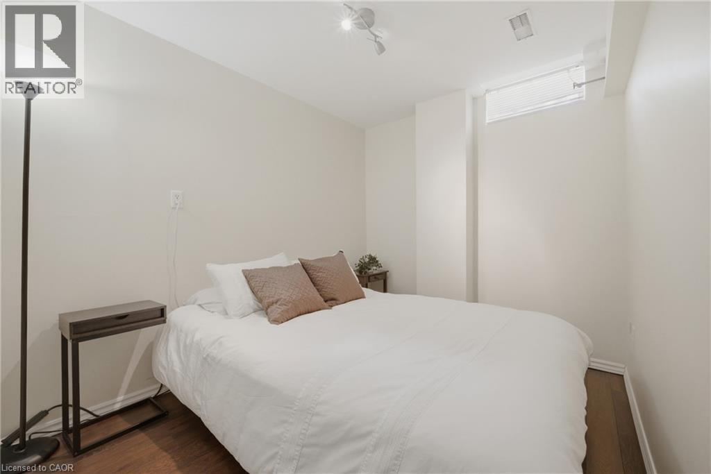 51 Harnesworth Crescent, Hamilton, Ontario  L8B 0J3 - Photo 31 - 40826816