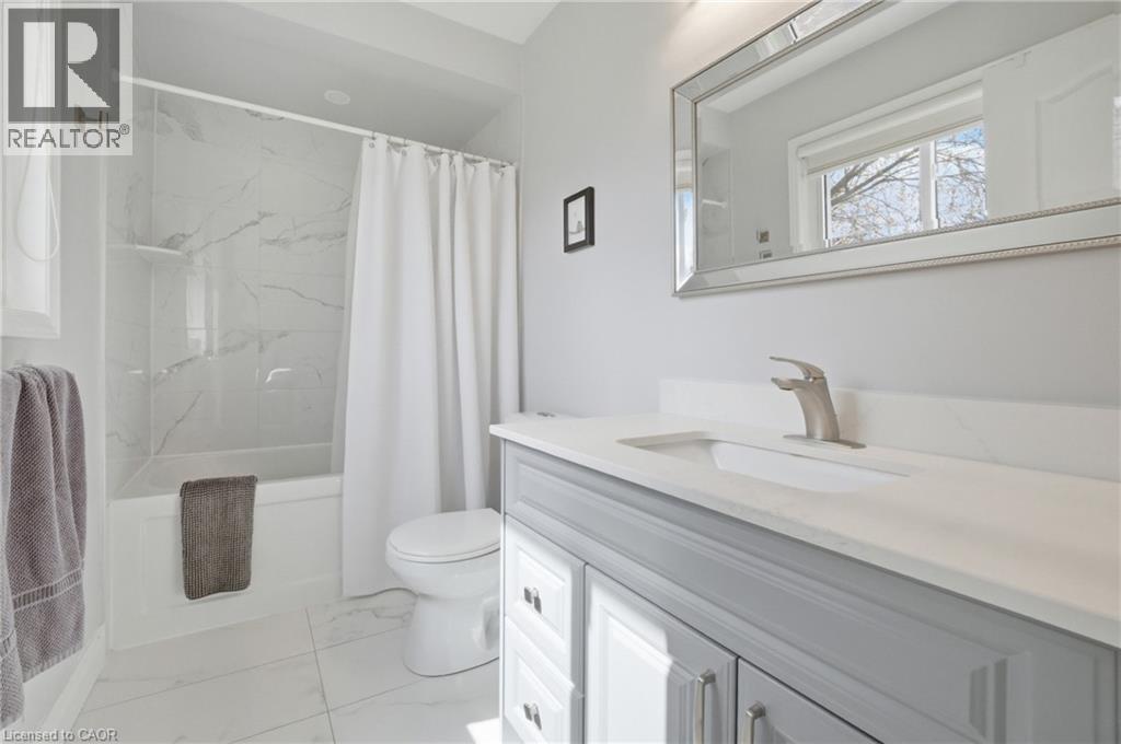 51 Harnesworth Crescent, Hamilton, Ontario  L8B 0J3 - Photo 17 - 40826816