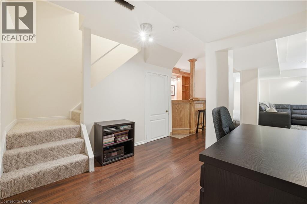 51 Harnesworth Crescent, Hamilton, Ontario  L8B 0J3 - Photo 27 - 40826816