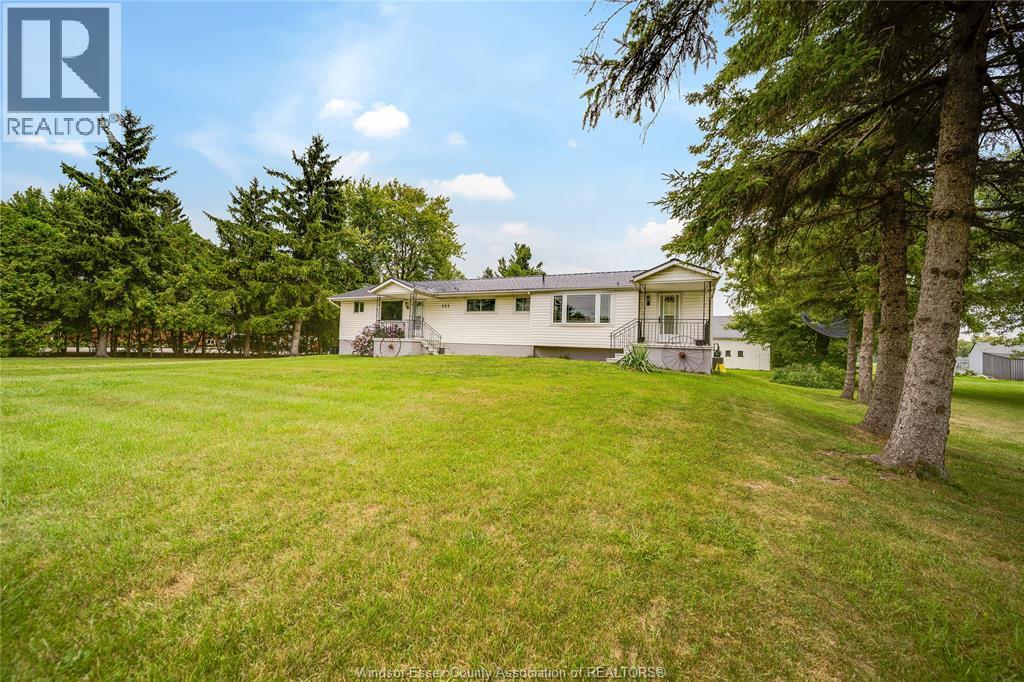 669 Talbot Road, Maidstone, Ontario  N0R 1K0 - Photo 3 - 26019273