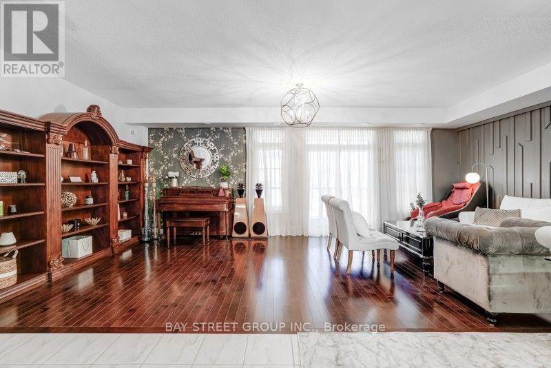121 Luzon Avenue, Markham, Ontario  L6B 1N8 - Photo 8 - N13677342