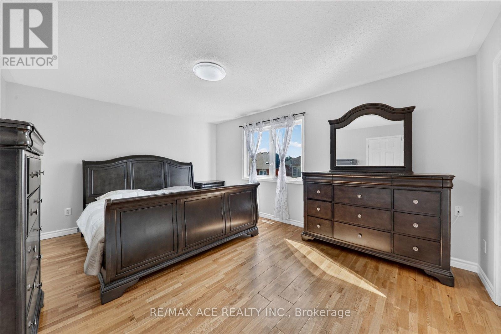 23 Harry Sanders Avenue, Whitchurch-Stouffville, Ontario  L4A 0J7 - Photo 21 - N13677408