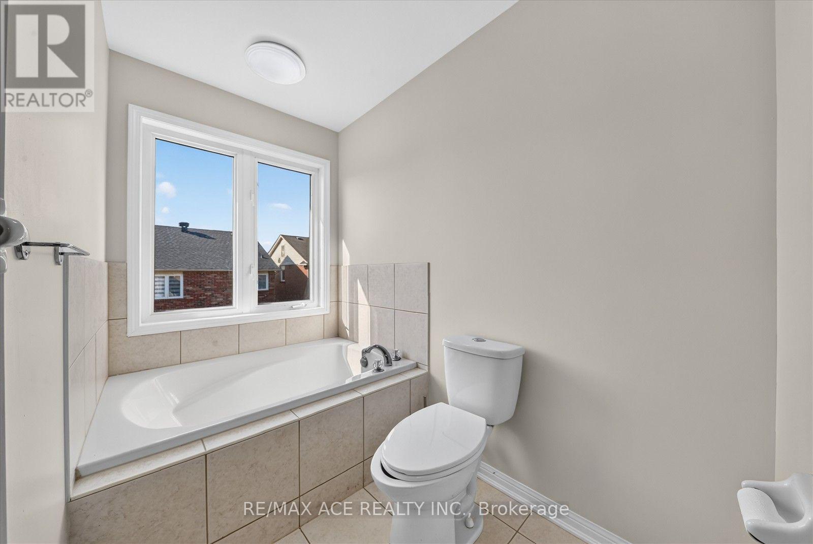 23 Harry Sanders Avenue, Whitchurch-Stouffville, Ontario  L4A 0J7 - Photo 25 - N13677408