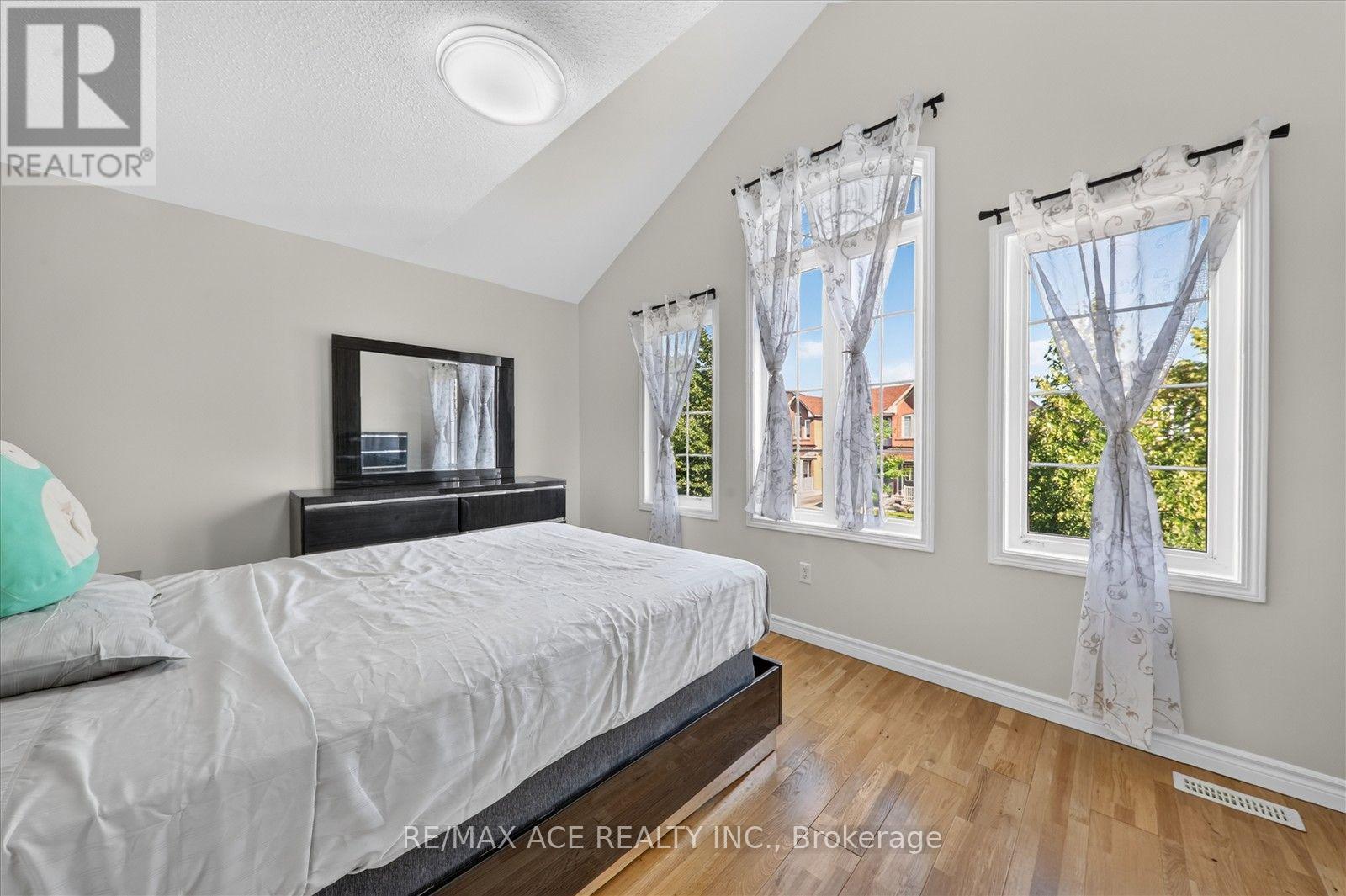 23 Harry Sanders Avenue, Whitchurch-Stouffville, Ontario  L4A 0J7 - Photo 26 - N13677408