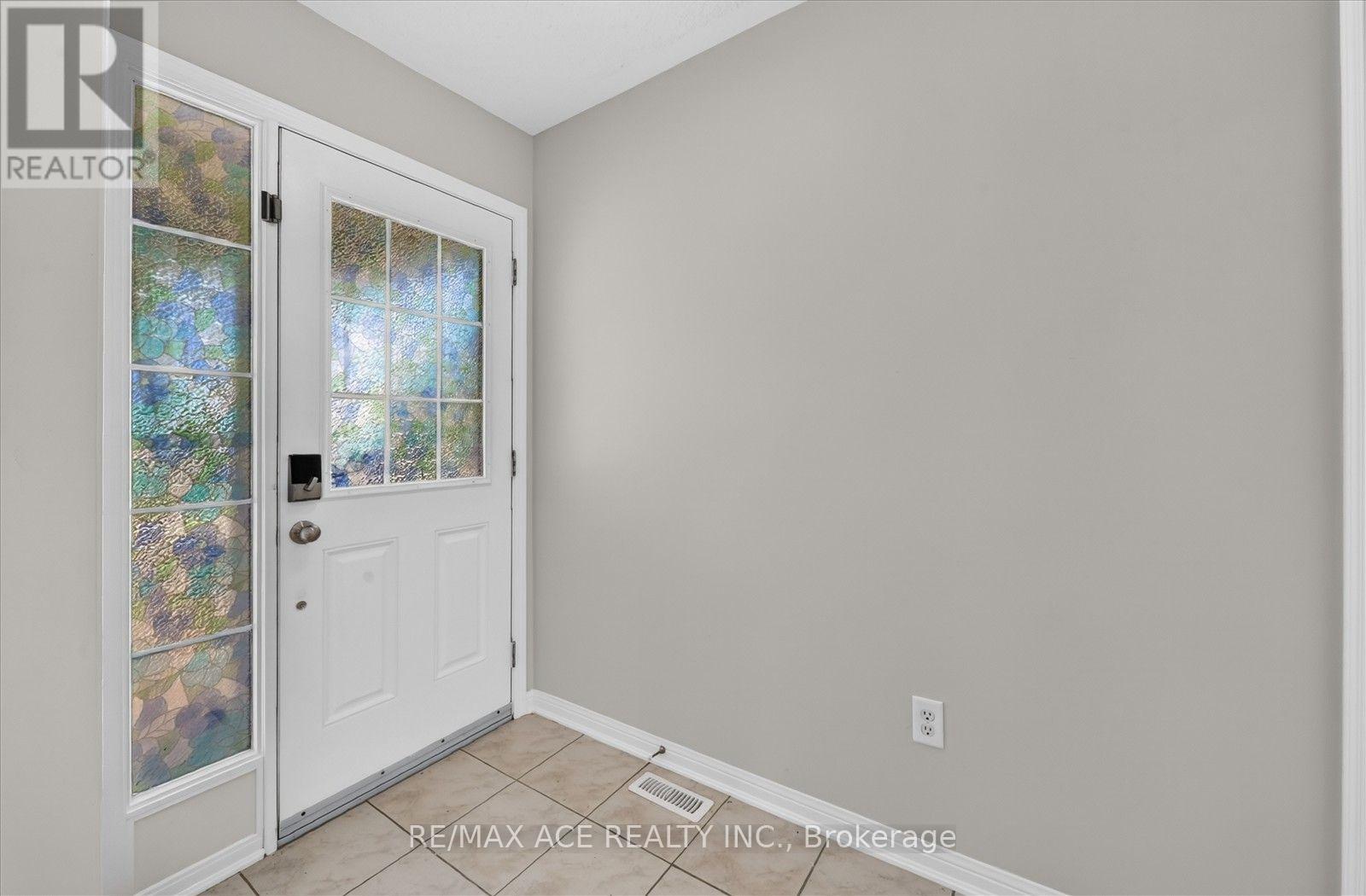 23 Harry Sanders Avenue, Whitchurch-Stouffville, Ontario  L4A 0J7 - Photo 5 - N13677408