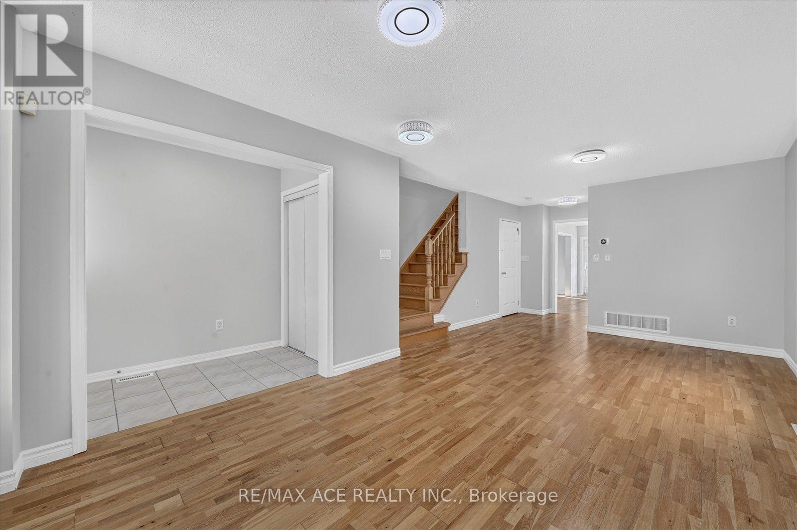 23 Harry Sanders Avenue, Whitchurch-Stouffville, Ontario  L4A 0J7 - Photo 7 - N13677408