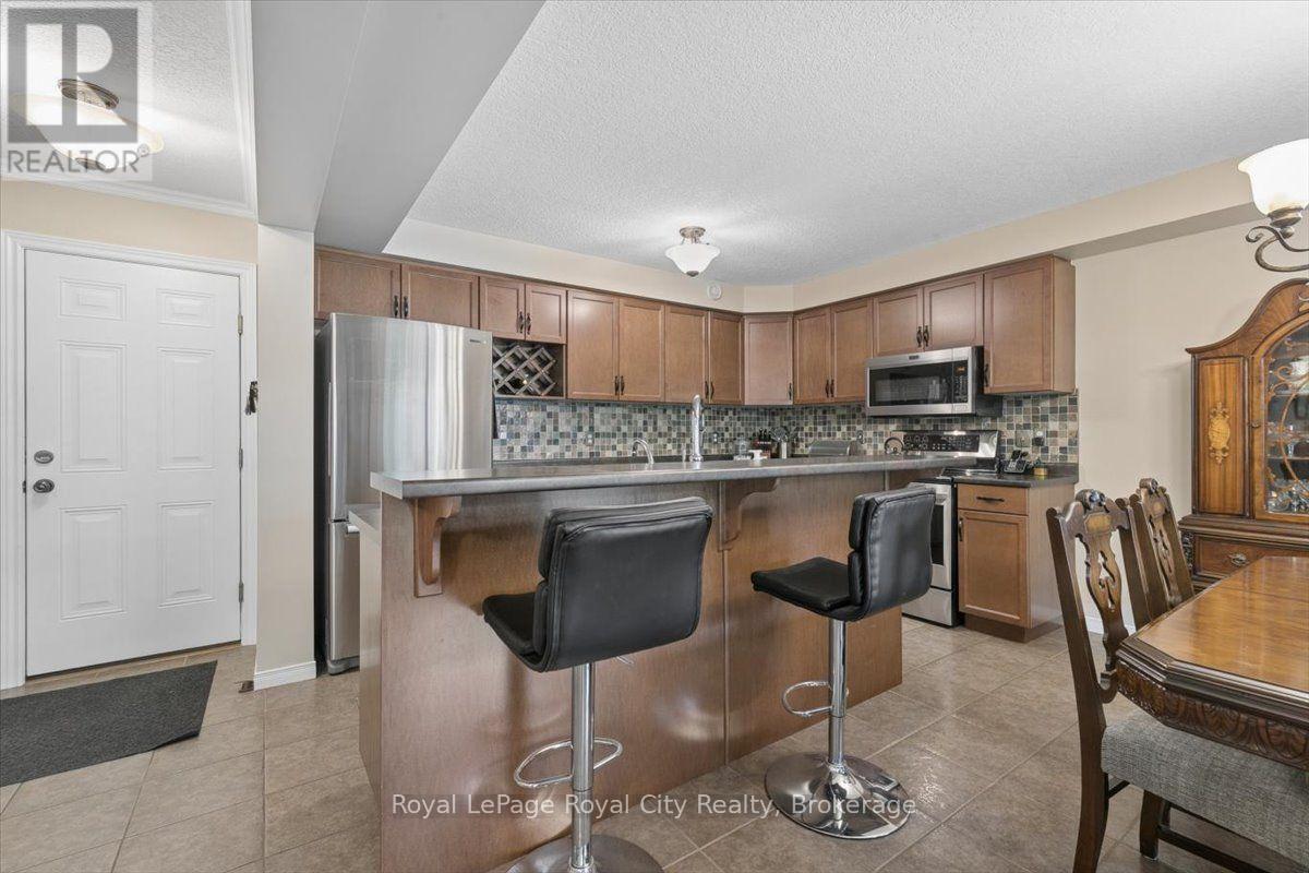 58 Walker Way, Guelph (Pineridge/westminster Woods), Ontario  N1L 1T7 - Photo 13 - X13677336