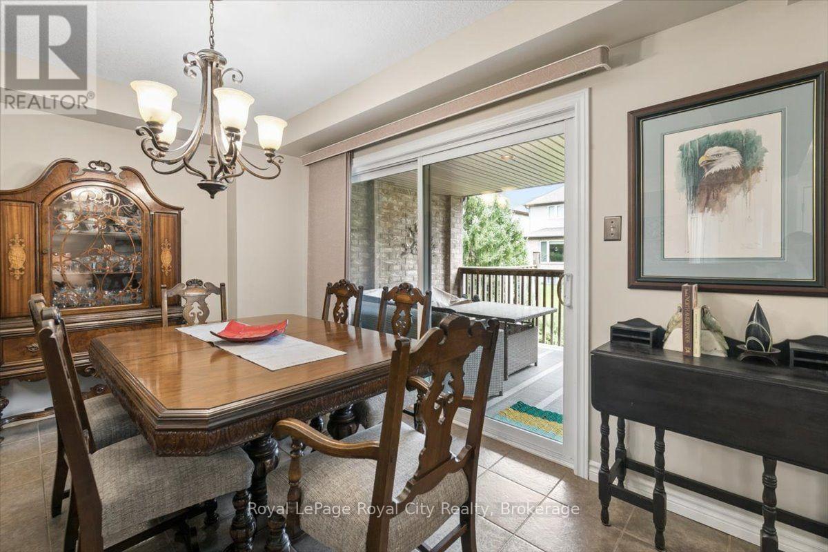 58 Walker Way, Guelph (Pineridge/westminster Woods), Ontario  N1L 1T7 - Photo 14 - X13677336