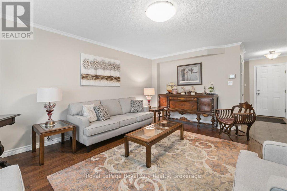 58 Walker Way, Guelph (Pineridge/westminster Woods), Ontario  N1L 1T7 - Photo 16 - X13677336
