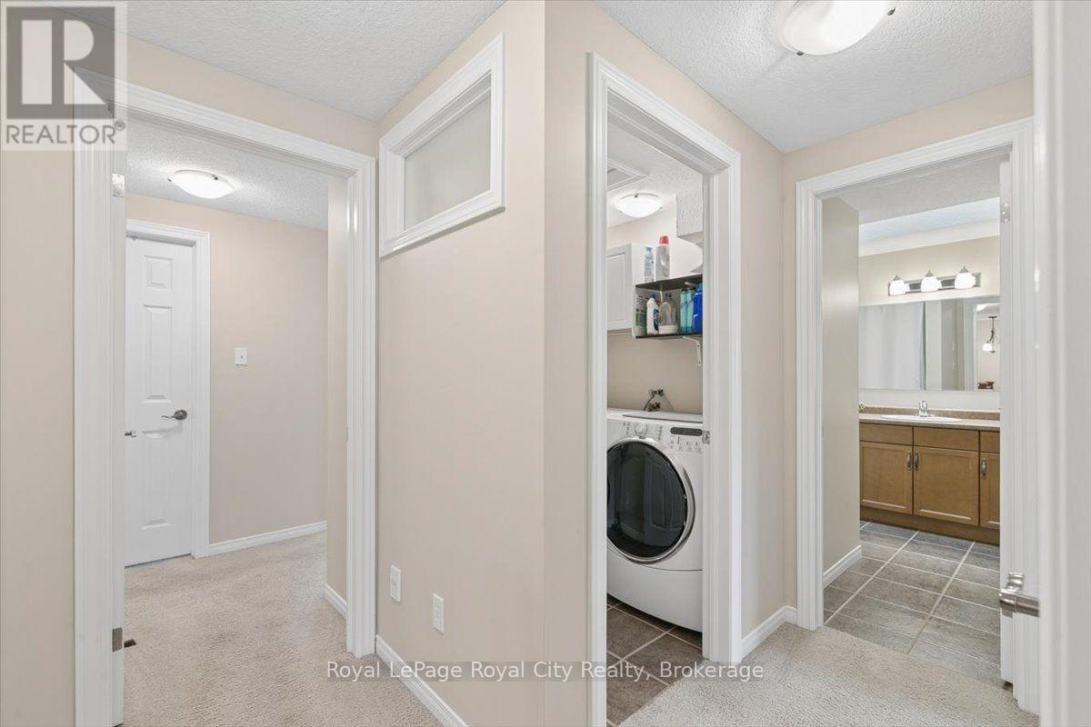 58 Walker Way, Guelph (Pineridge/westminster Woods), Ontario  N1L 1T7 - Photo 21 - X13677336