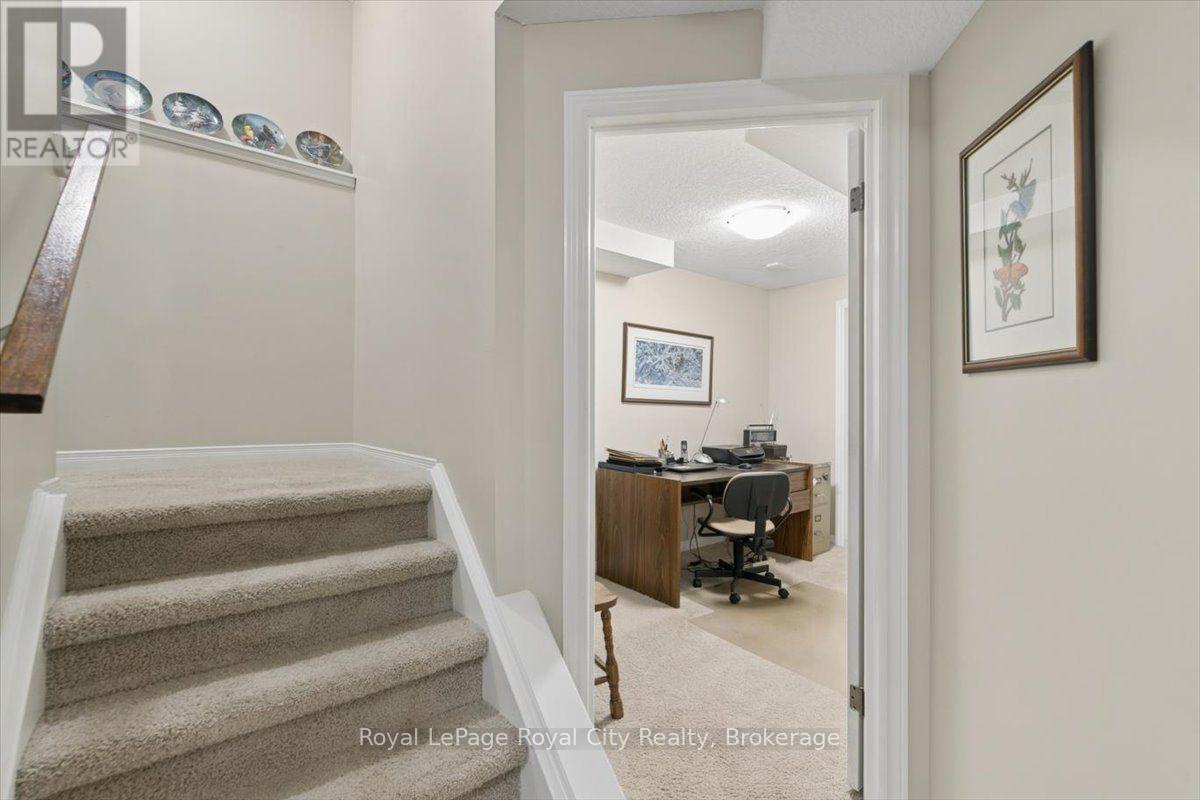 58 Walker Way, Guelph (Pineridge/westminster Woods), Ontario  N1L 1T7 - Photo 30 - X13677336