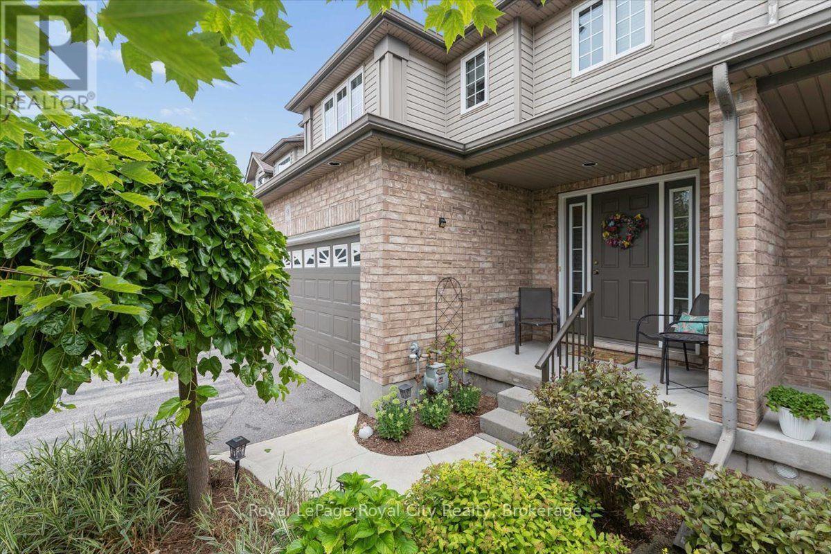 58 Walker Way, Guelph (Pineridge/westminster Woods), Ontario  N1L 1T7 - Photo 4 - X13677336