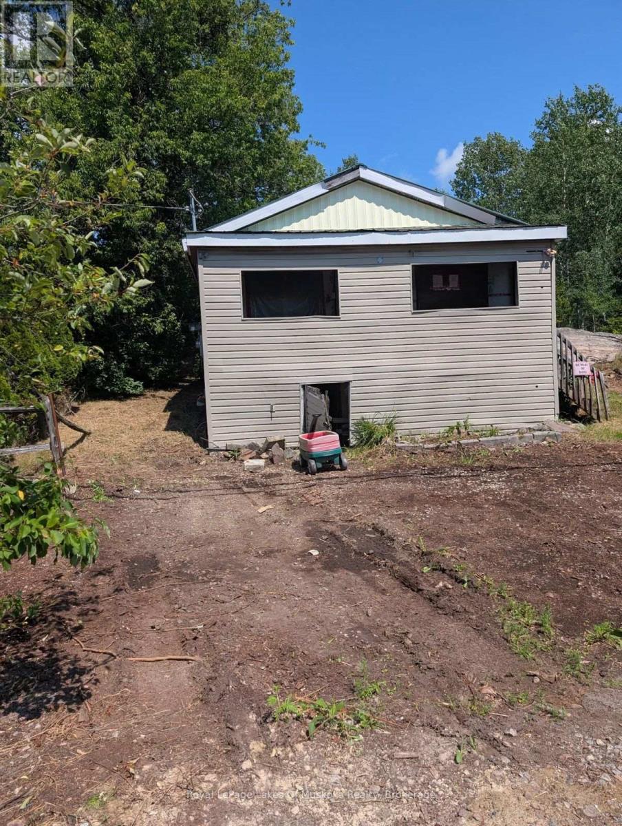 39 94 HIGHWAY, east ferris (corbeil), Ontario