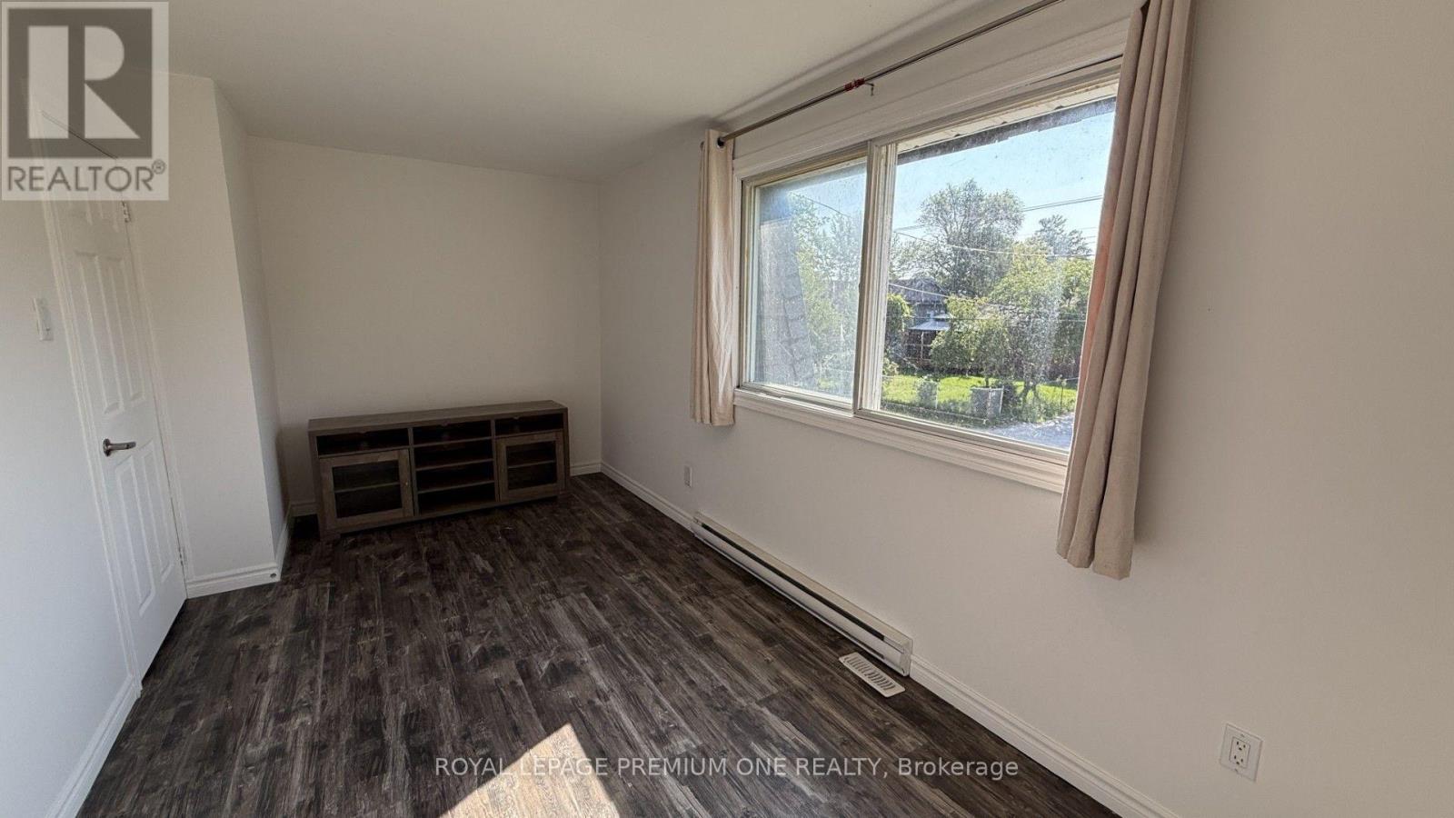 Whole House - 512 Mosley Street, Wasaga Beach, Ontario  L9Z 2J4 - Photo 41 - S13677458
