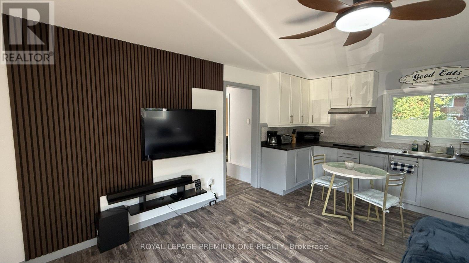 Unit A - 512 Mosley Street, Wasaga Beach, Ontario  L9Z 2J4 - Photo 6 - S13677474