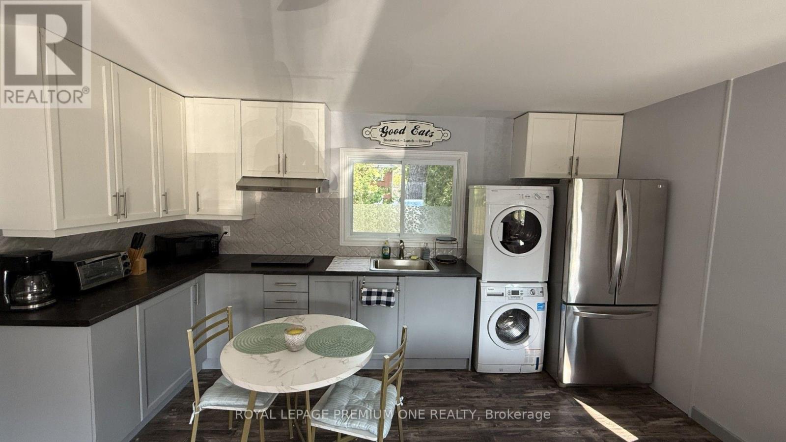 Unit B - 512 Mosley Street, Wasaga Beach, Ontario  L9Z 2J4 - Photo 5 - S13677480