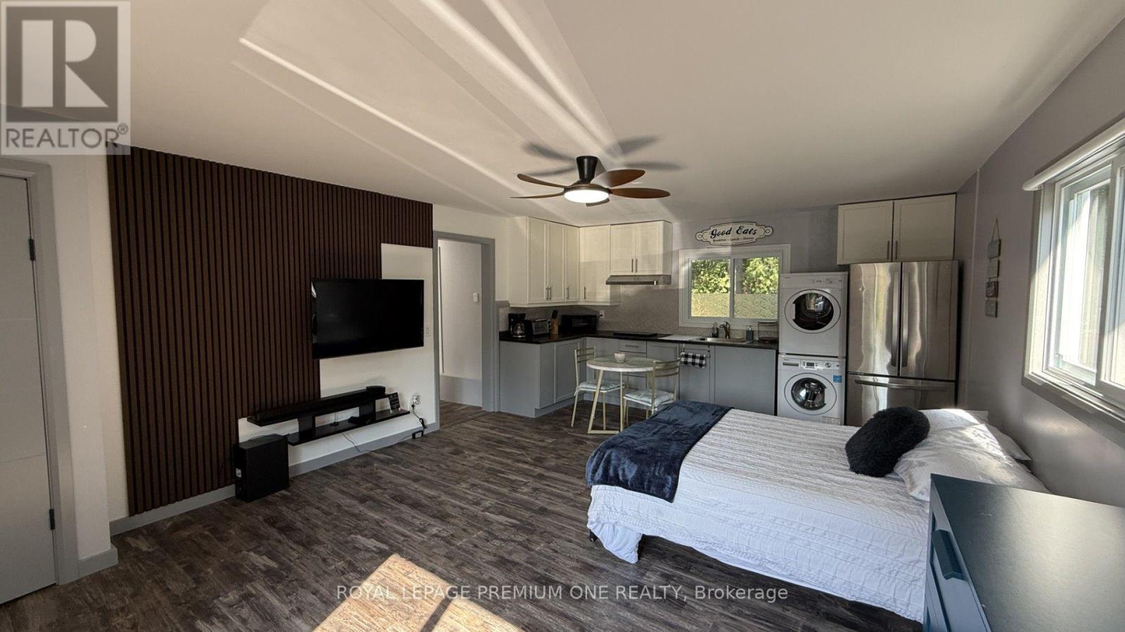 Unit B - 512 Mosley Street, Wasaga Beach, Ontario  L9Z 2J4 - Photo 8 - S13677480