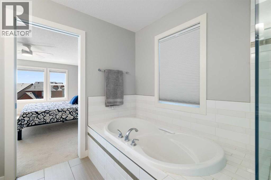 94 Masters Mews Se, Calgary, Alberta  T3M 2B4 - Photo 21 - A2330449