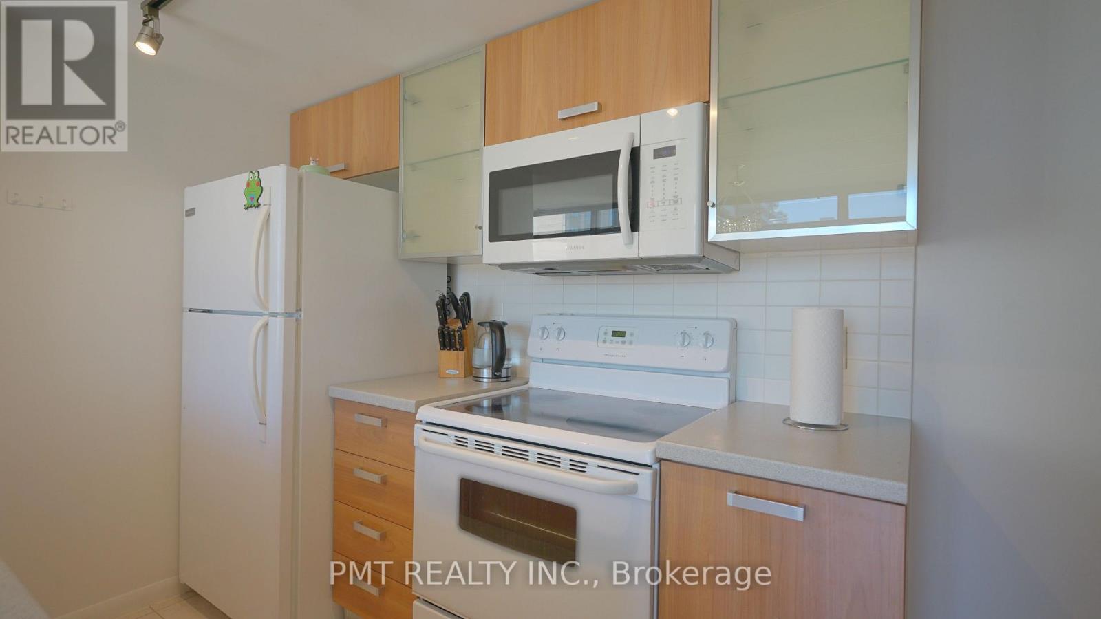 1607 - 38 Grenville Street, Toronto, Ontario  M4Y 1A5 - Photo 10 - C13572384