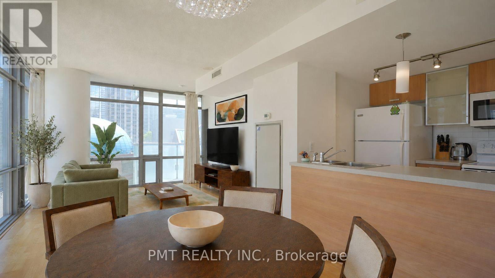1607 - 38 Grenville Street, Toronto, Ontario  M4Y 1A5 - Photo 6 - C13572384
