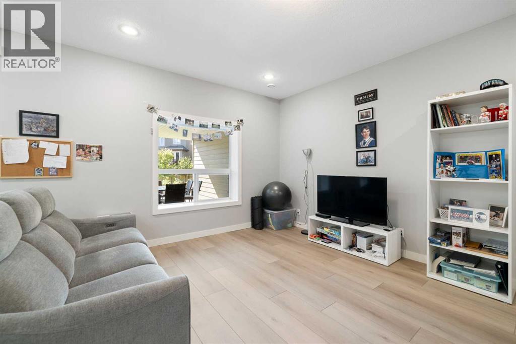 94 Masters Mews Se, Calgary, Alberta  T3M 2B4 - Photo 35 - A2330449