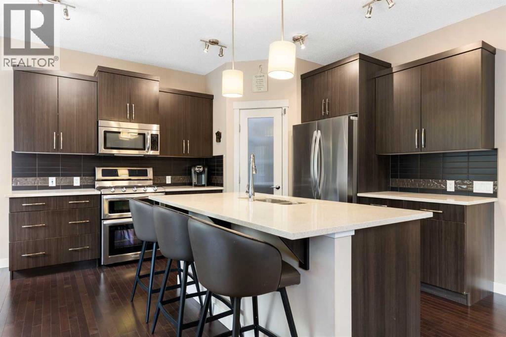 165 Cranarch Common Se, Calgary, Alberta  T3M 0J1 - Photo 2 - A2336566