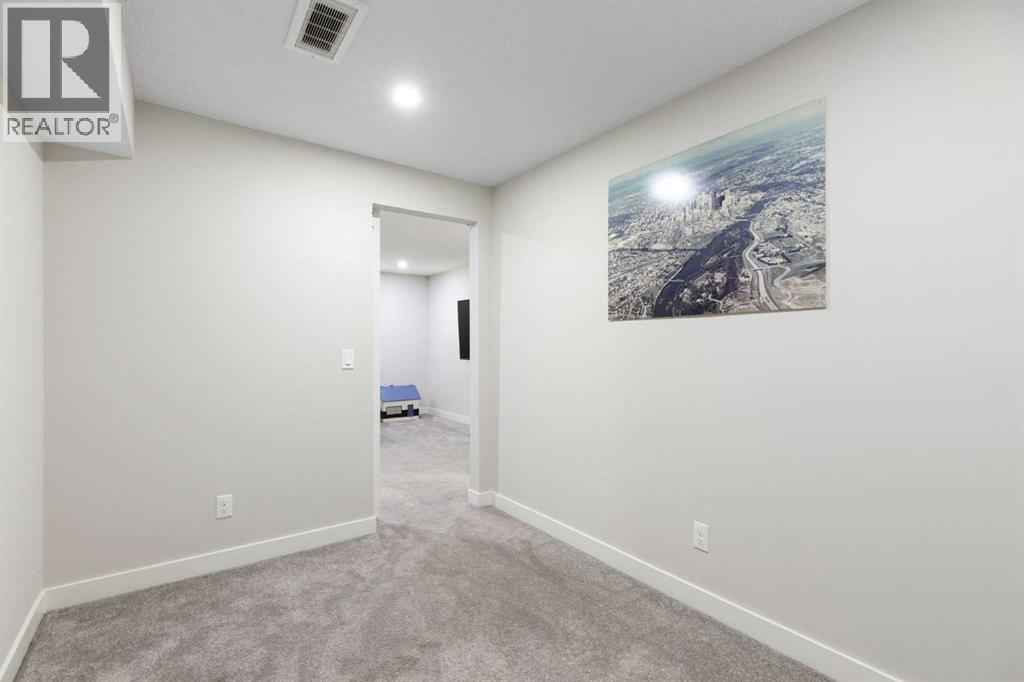 165 Cranarch Common Se, Calgary, Alberta  T3M 0J1 - Photo 36 - A2336566