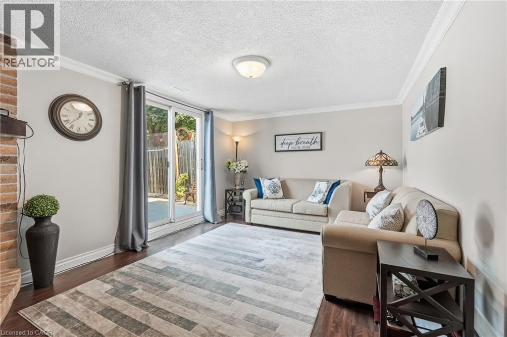 30 Twinoaks Crescent, Stoney Creek, Ontario  L8J 2E9 - Photo 31 - 40854842