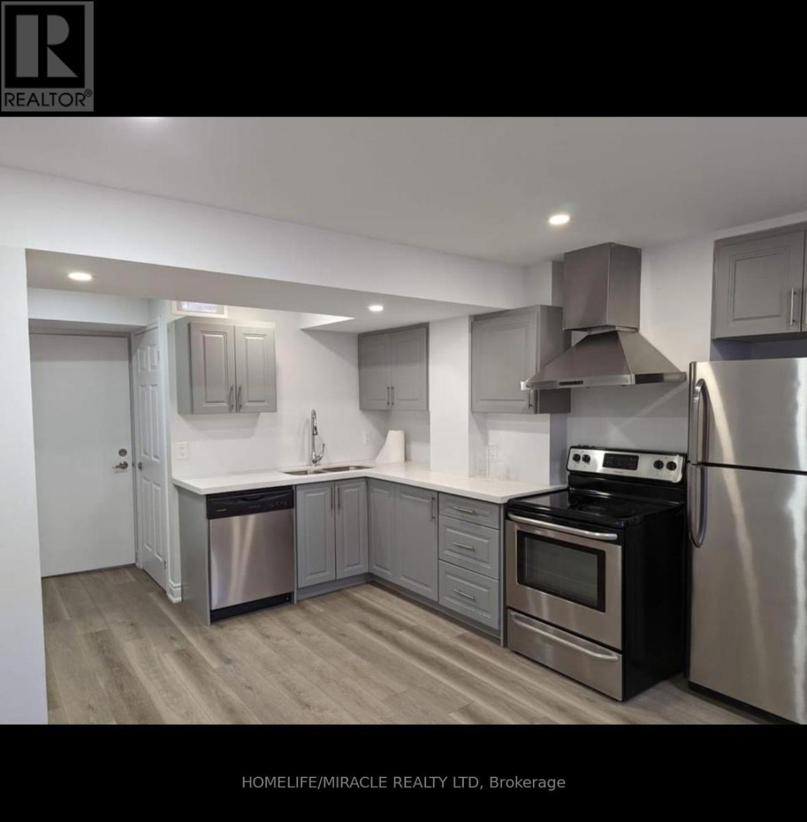 Bsmt - 98 Germain Circle, Brampton, Ontario L6X 0B3 - Photo 3 - W13677280