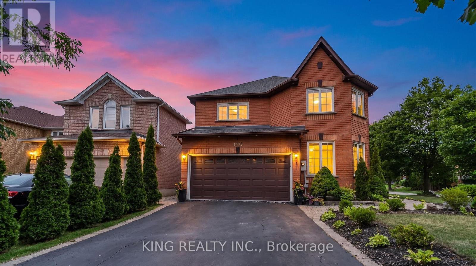 1427 GROSSI STREET, Mississauga, Ontario