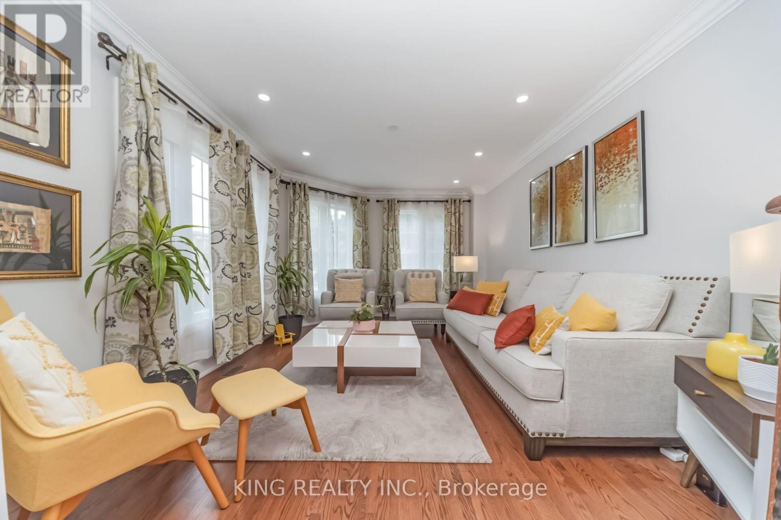 1427 Grossi Street, Mississauga, Ontario  L5V 1T9 - Photo 5 - W13677300