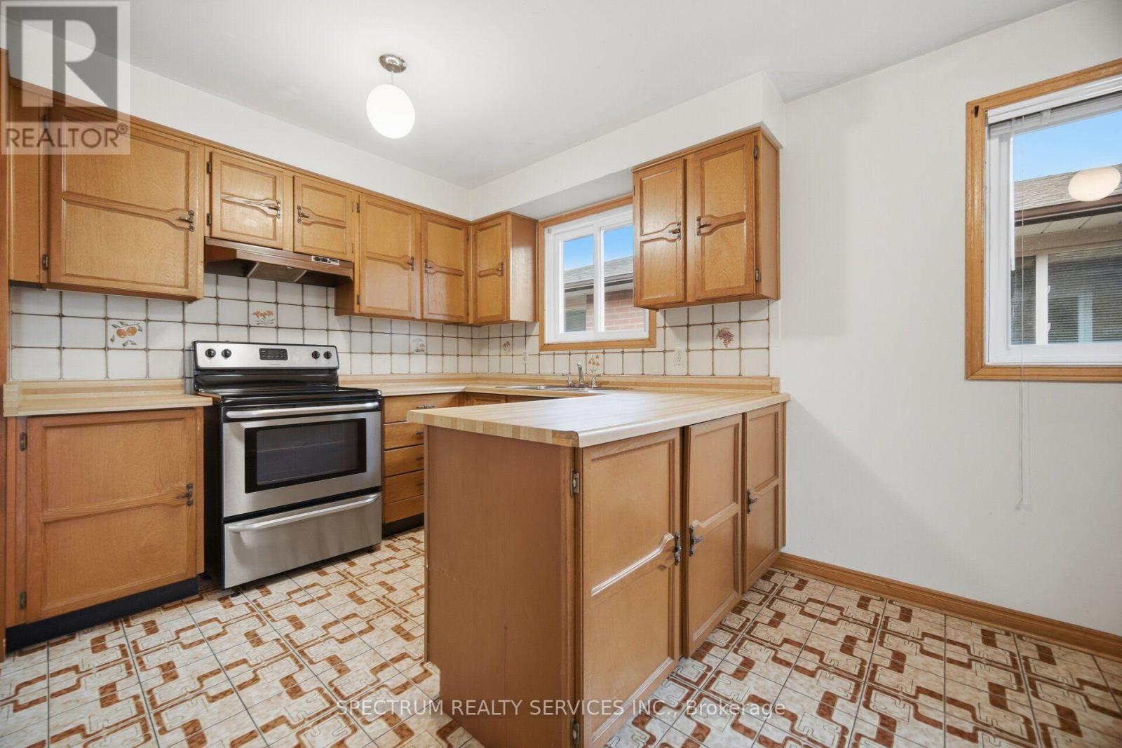 103 John Lindsay Court, Toronto, Ontario  M3L 2L1 - Photo 17 - W13677344