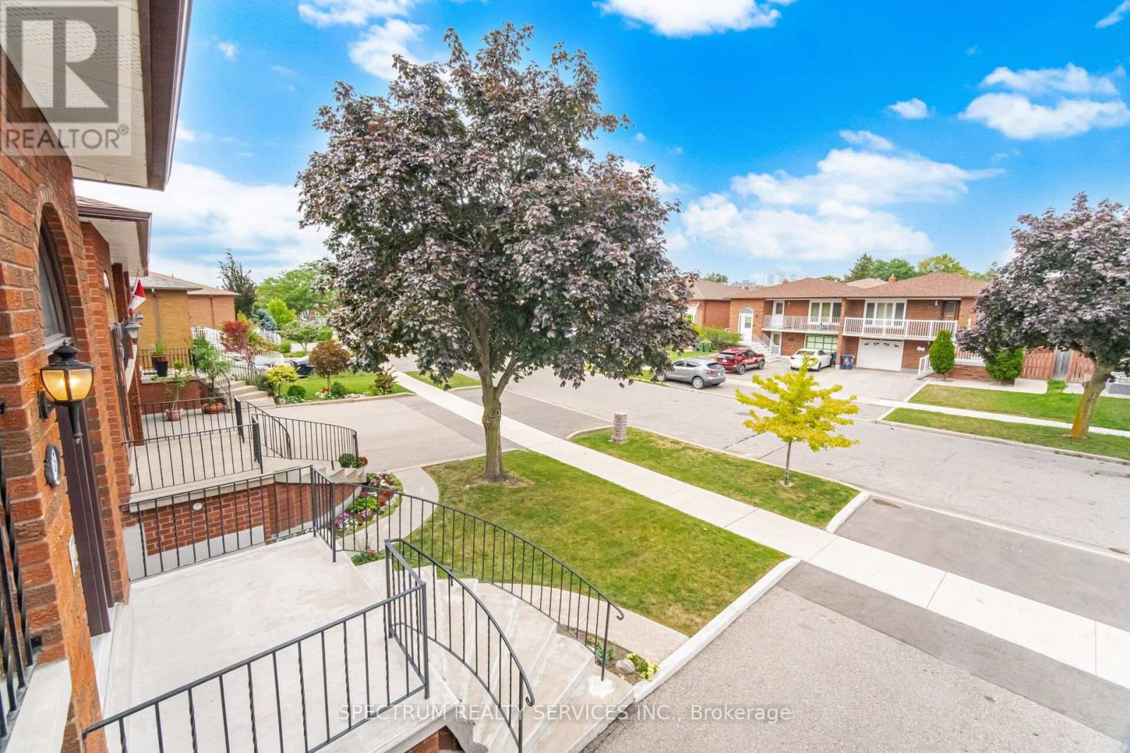 103 John Lindsay Court, Toronto, Ontario  M3L 2L1 - Photo 4 - W13677344
