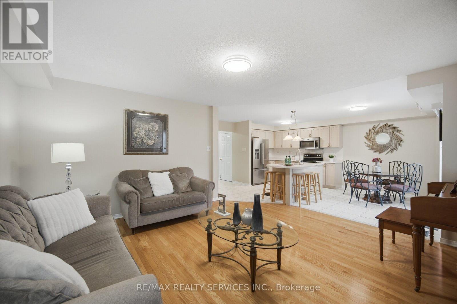 39 Legend Lane, Brampton, Ontario  L6X 5B6 - Photo 17 - W13677348