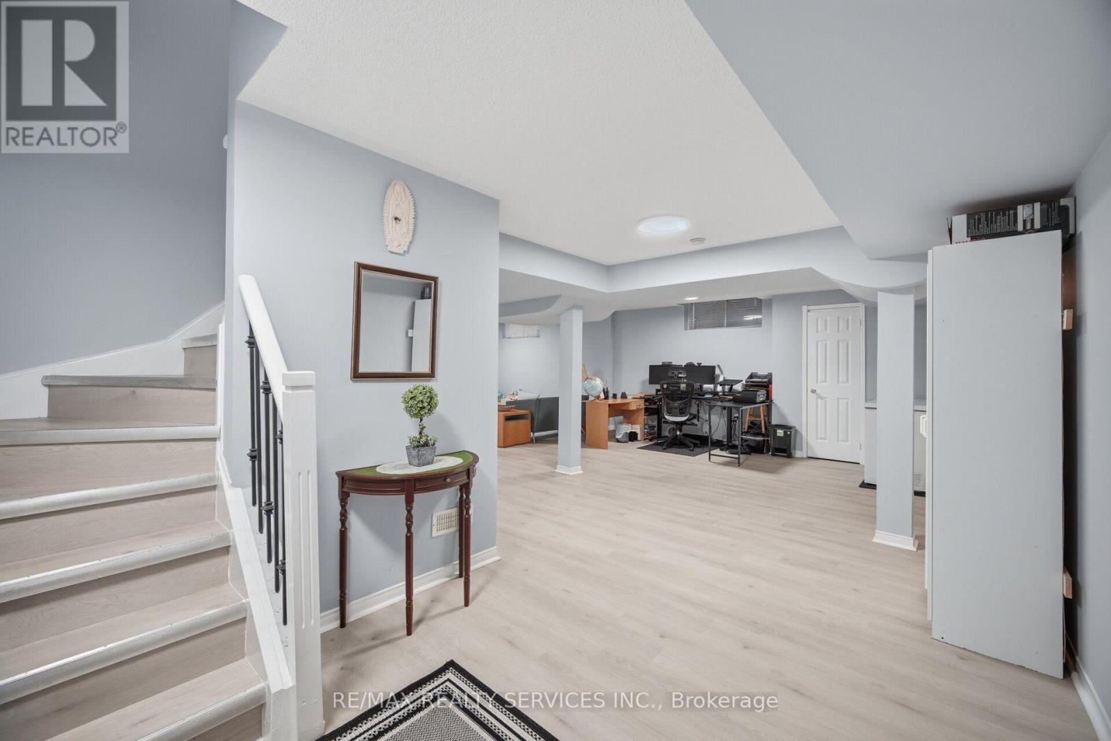 39 Legend Lane, Brampton, Ontario  L6X 5B6 - Photo 36 - W13677348