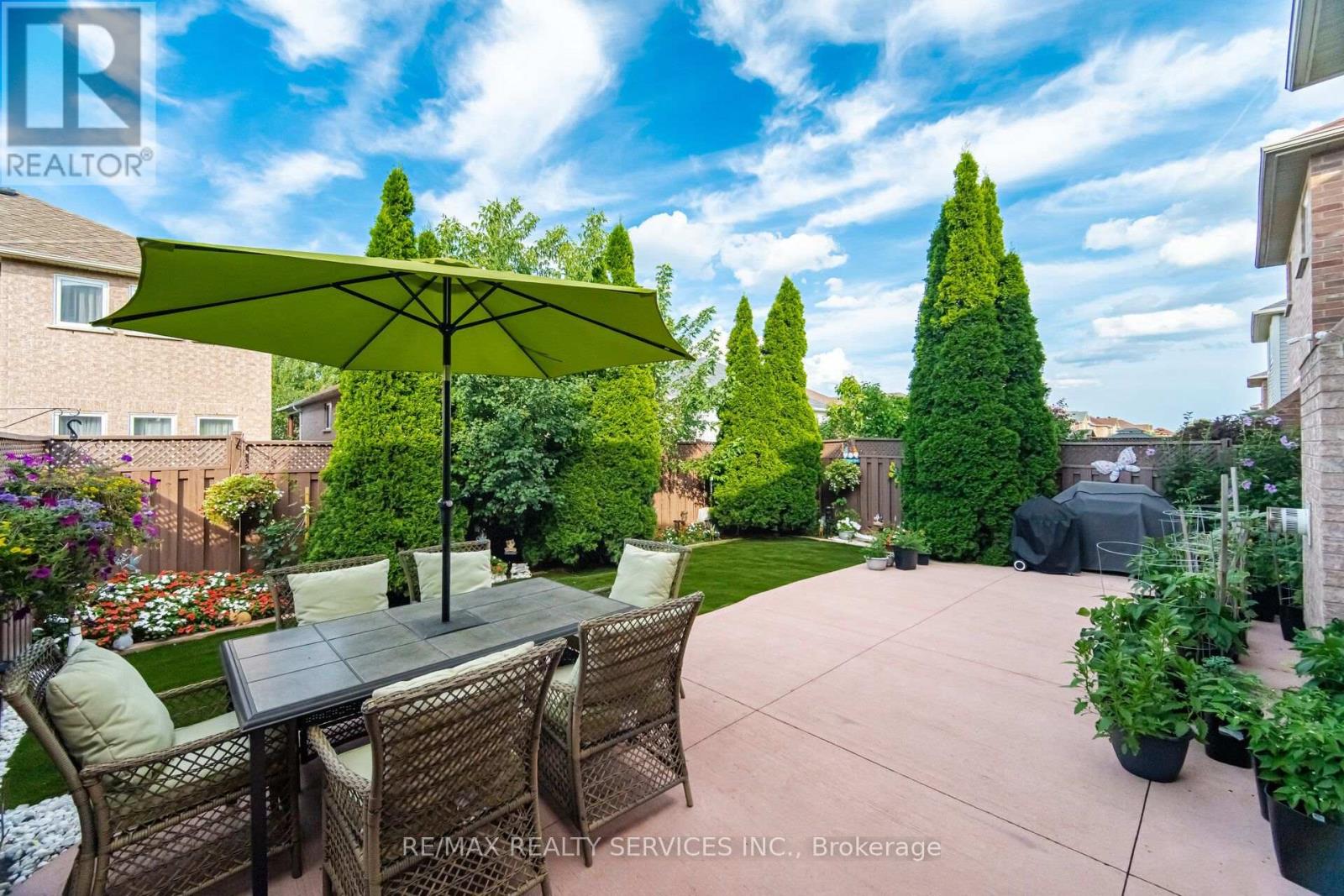 39 Legend Lane, Brampton, Ontario  L6X 5B6 - Photo 47 - W13677348