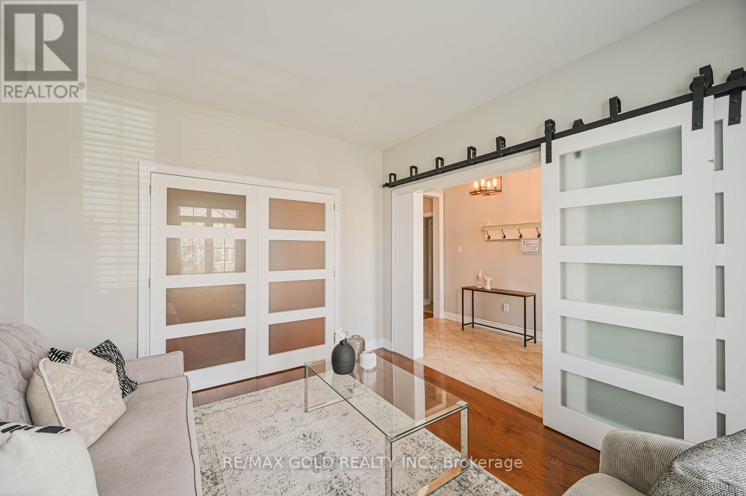 28 Dokkum Crescent, Brampton, Ontario  L6Z 4T6 - Photo 12 - W13677376