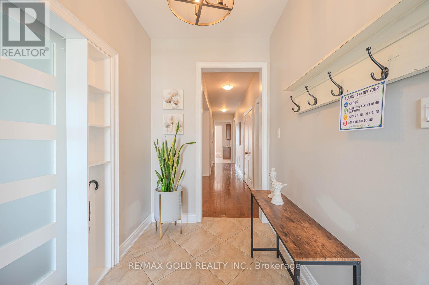 28 Dokkum Crescent, Brampton, Ontario  L6Z 4T6 - Photo 14 - W13677376