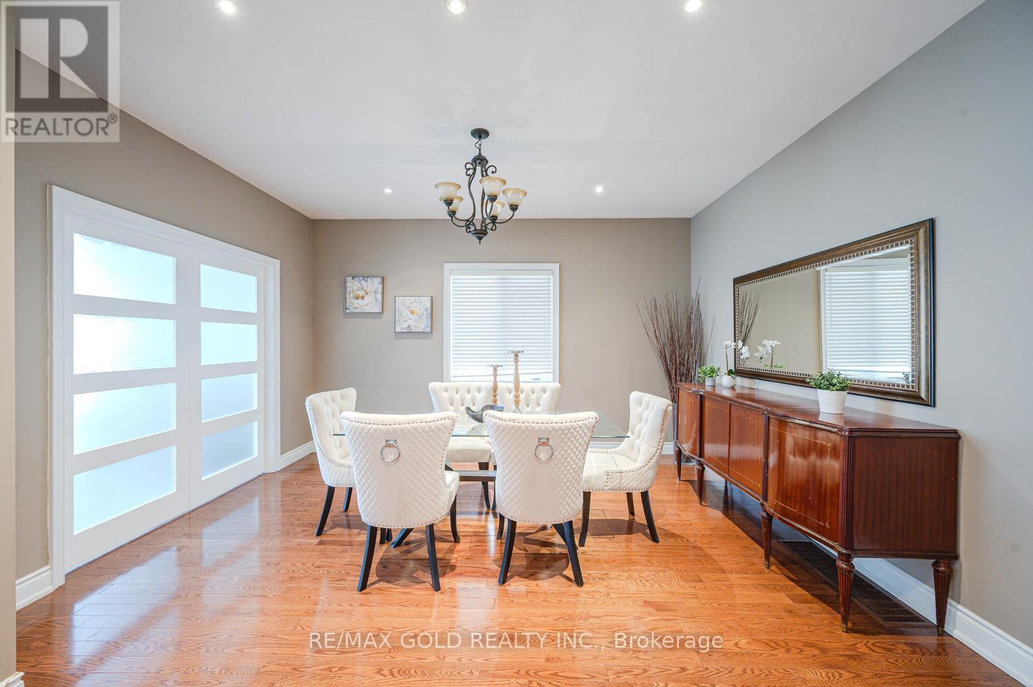 28 Dokkum Crescent, Brampton, Ontario  L6Z 4T6 - Photo 25 - W13677376