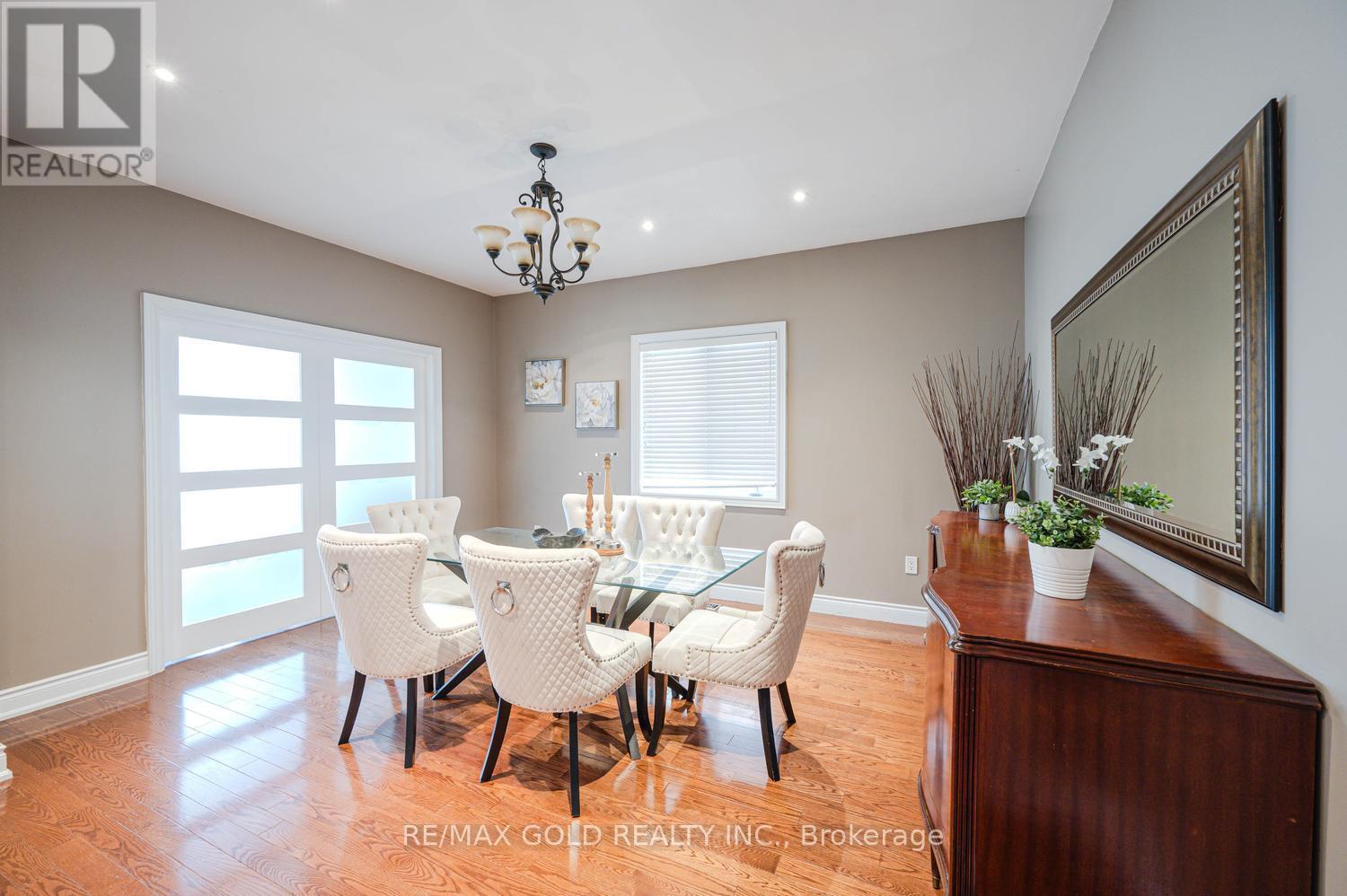 28 Dokkum Crescent, Brampton, Ontario  L6Z 4T6 - Photo 26 - W13677376