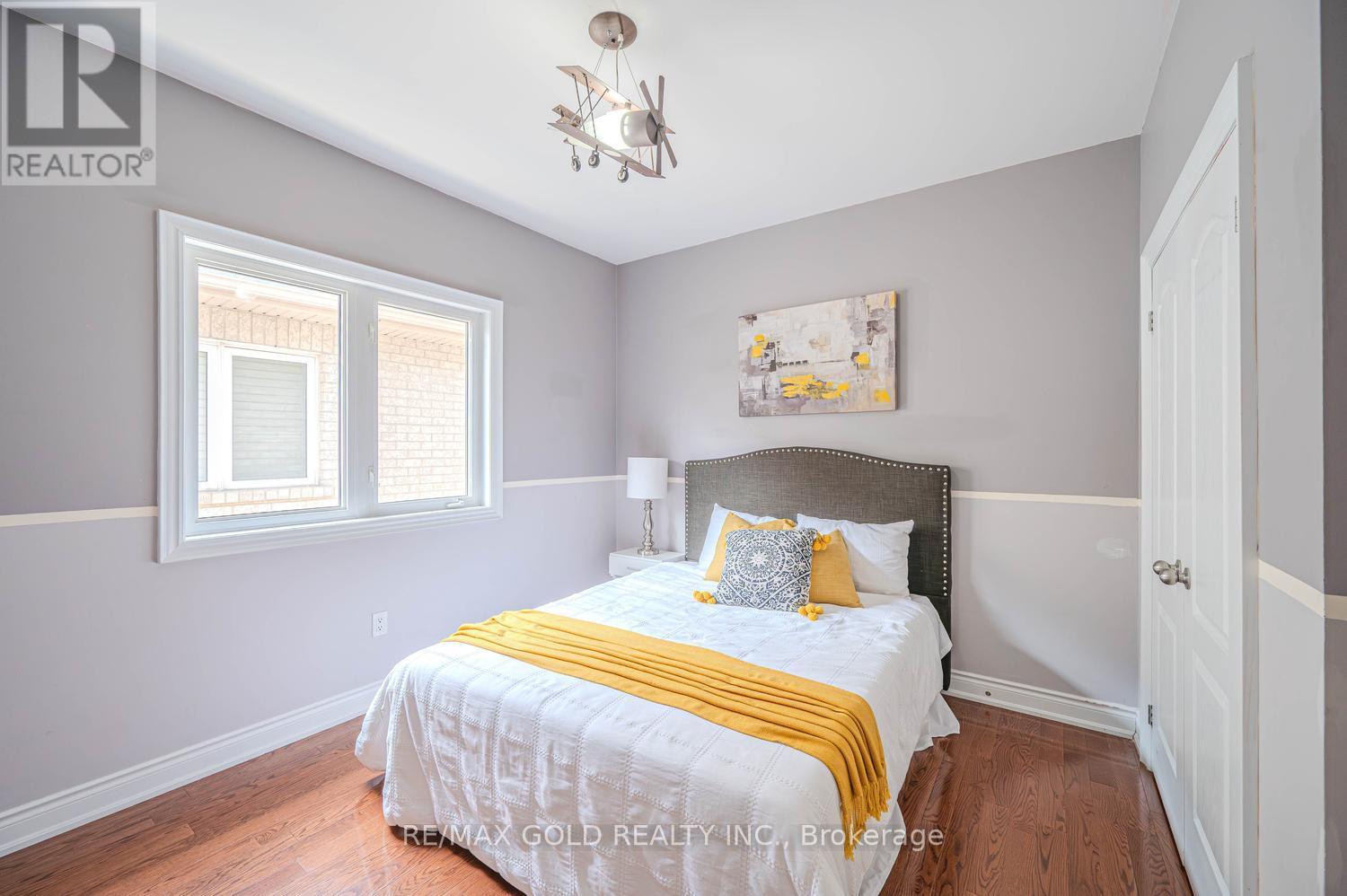 28 Dokkum Crescent, Brampton, Ontario  L6Z 4T6 - Photo 32 - W13677376