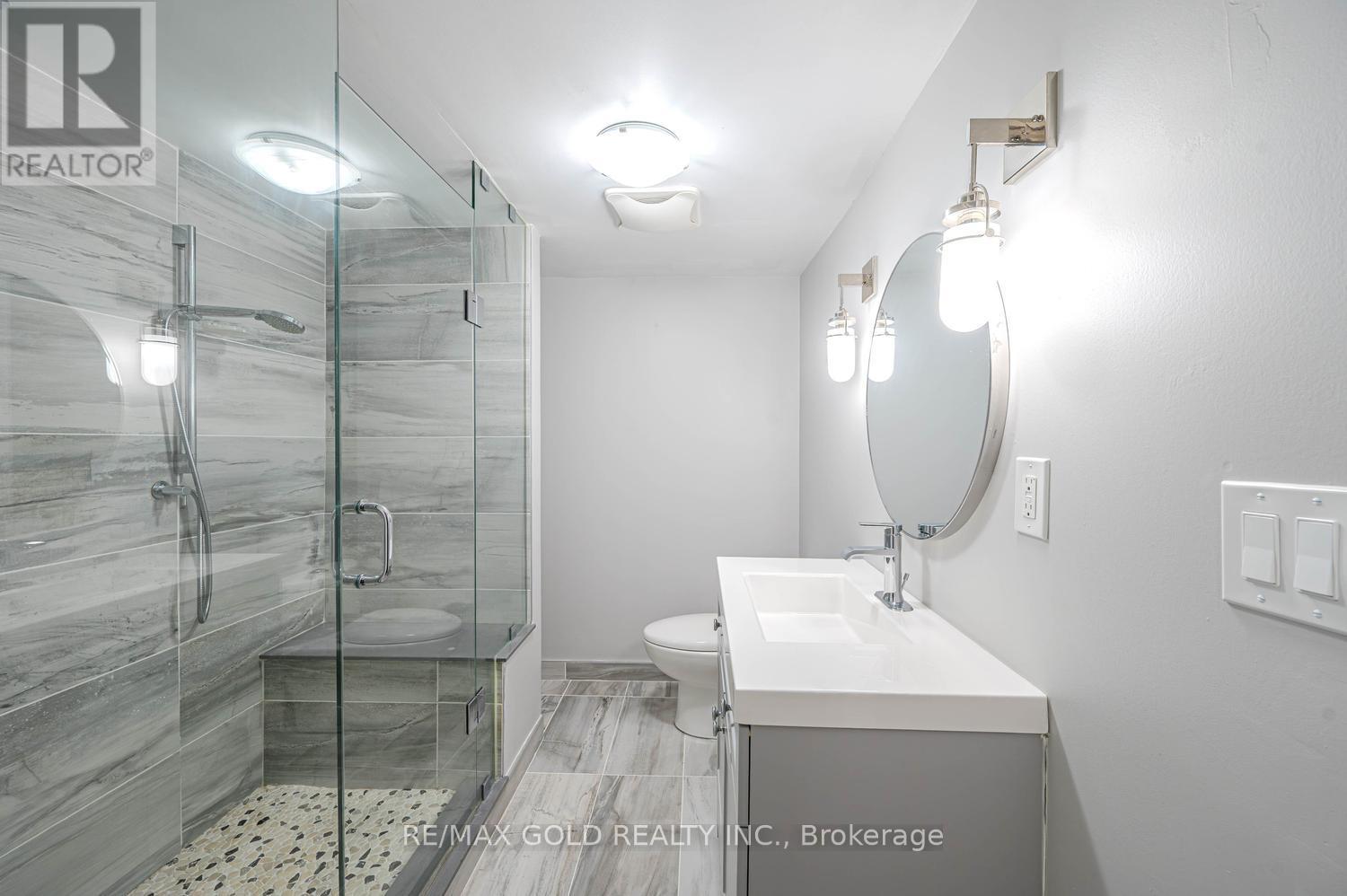 28 Dokkum Crescent, Brampton, Ontario  L6Z 4T6 - Photo 39 - W13677376