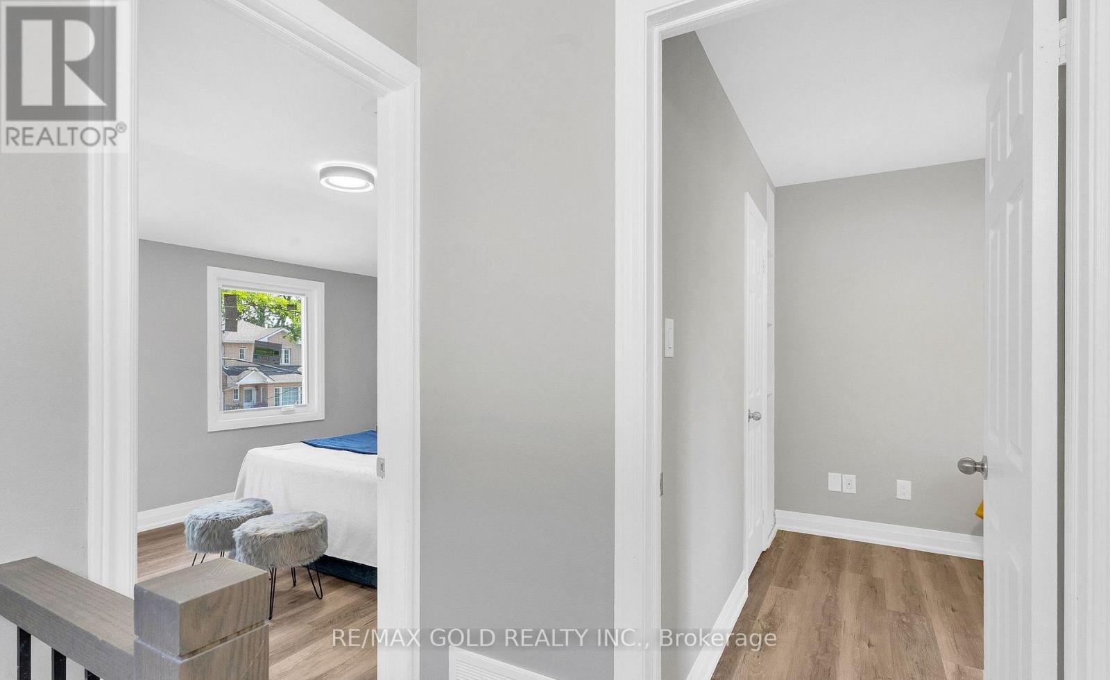 8 Fairglen Crescent, Toronto, Ontario  M9N 1S2 - Photo 19 - W13677418