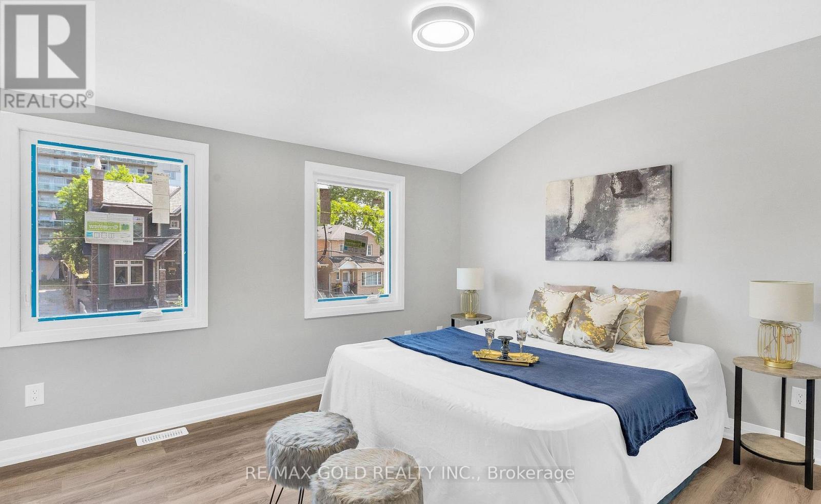 8 Fairglen Crescent, Toronto, Ontario  M9N 1S2 - Photo 20 - W13677418