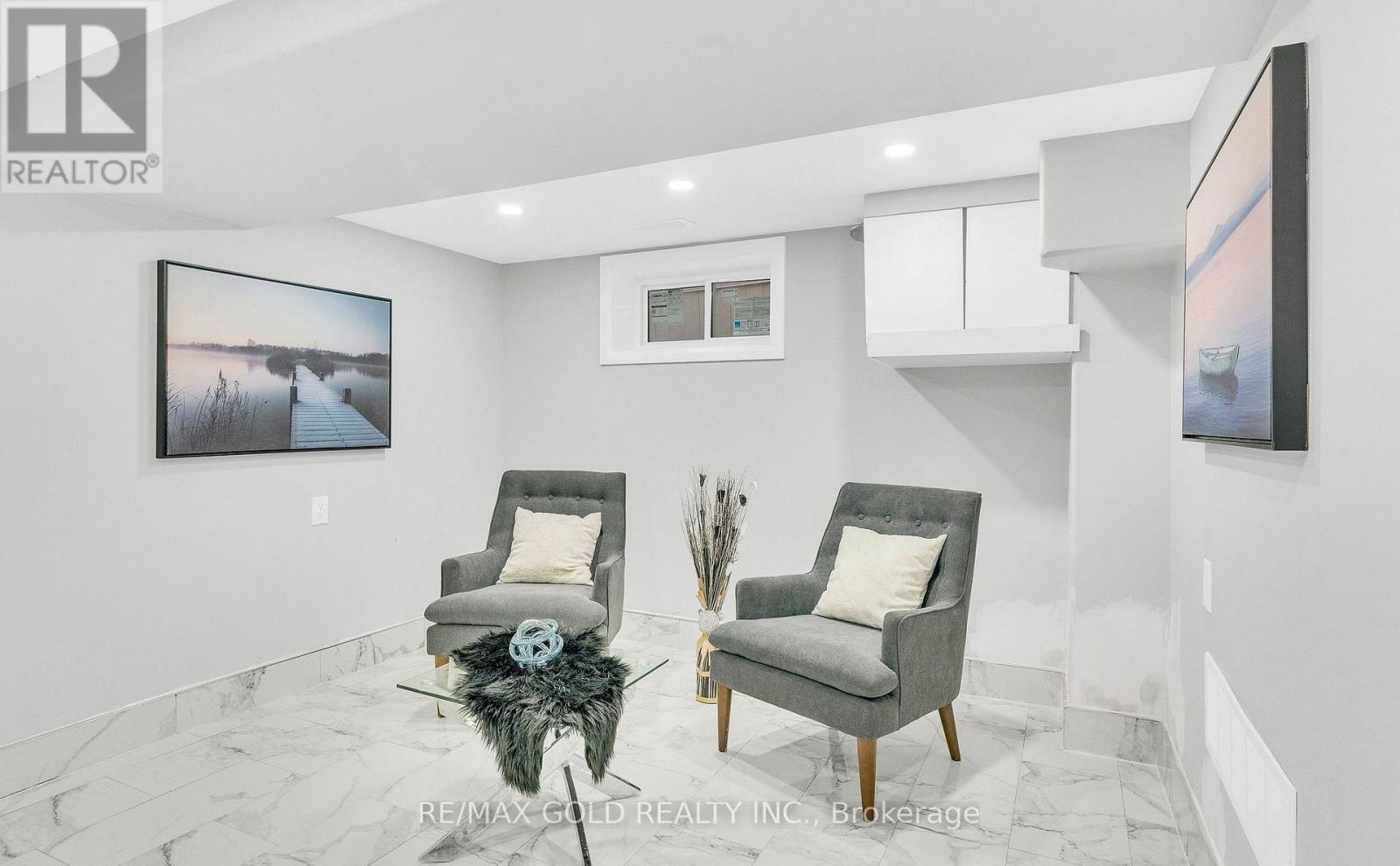 8 Fairglen Crescent, Toronto, Ontario  M9N 1S2 - Photo 30 - W13677418