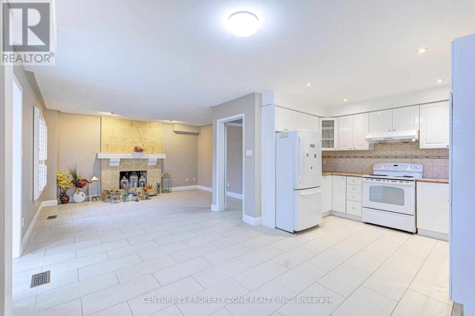 4 Compton Court, Caledon, Ontario  L7E 1L4 - Photo 12 - W13677456