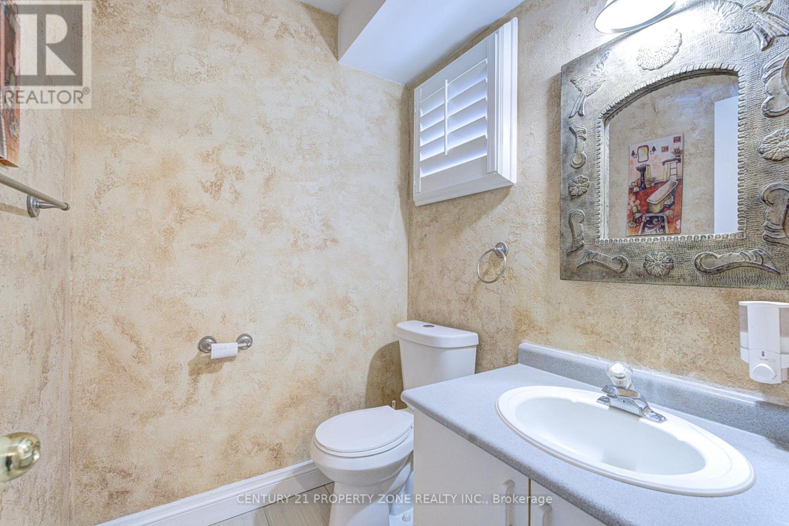 4 Compton Court, Caledon, Ontario  L7E 1L4 - Photo 20 - W13677456